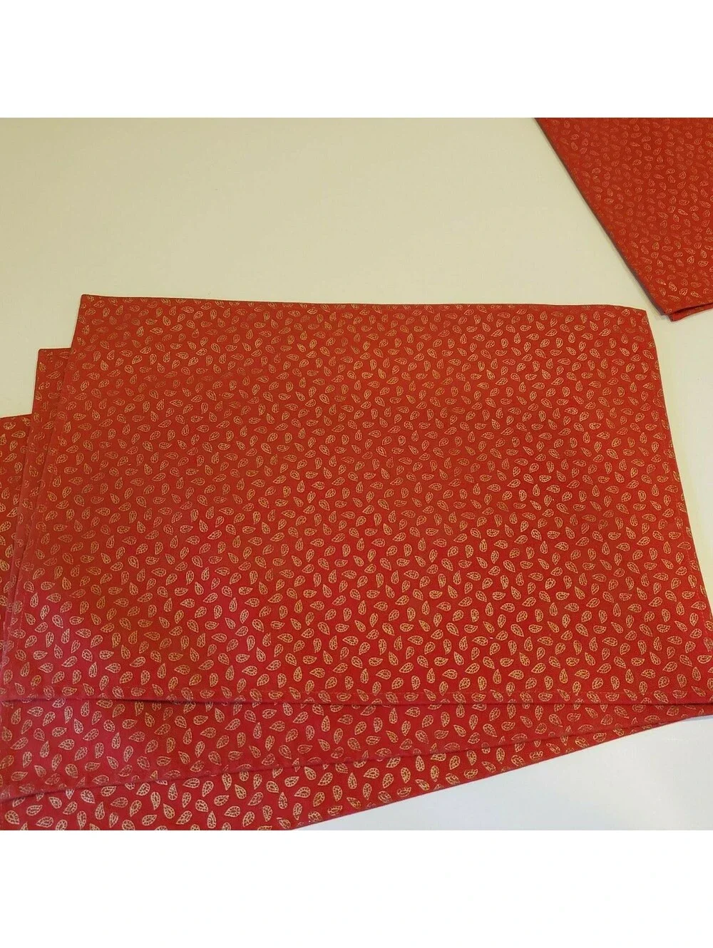Pier 1 Placemats Red Gold Leaf Set of 5 Cotton Table Decor